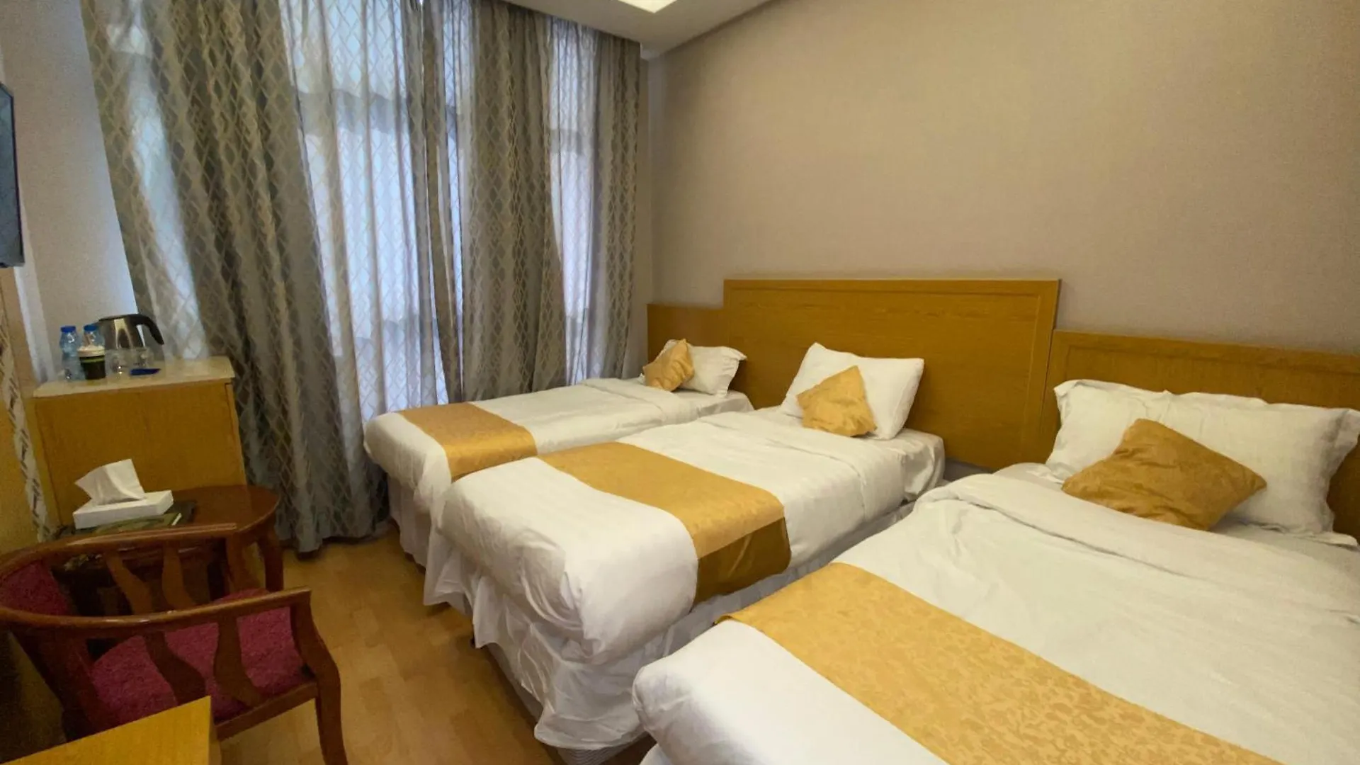 Otel فندق العزيزية توصيل للحرم Mekke Suudi Arabistan