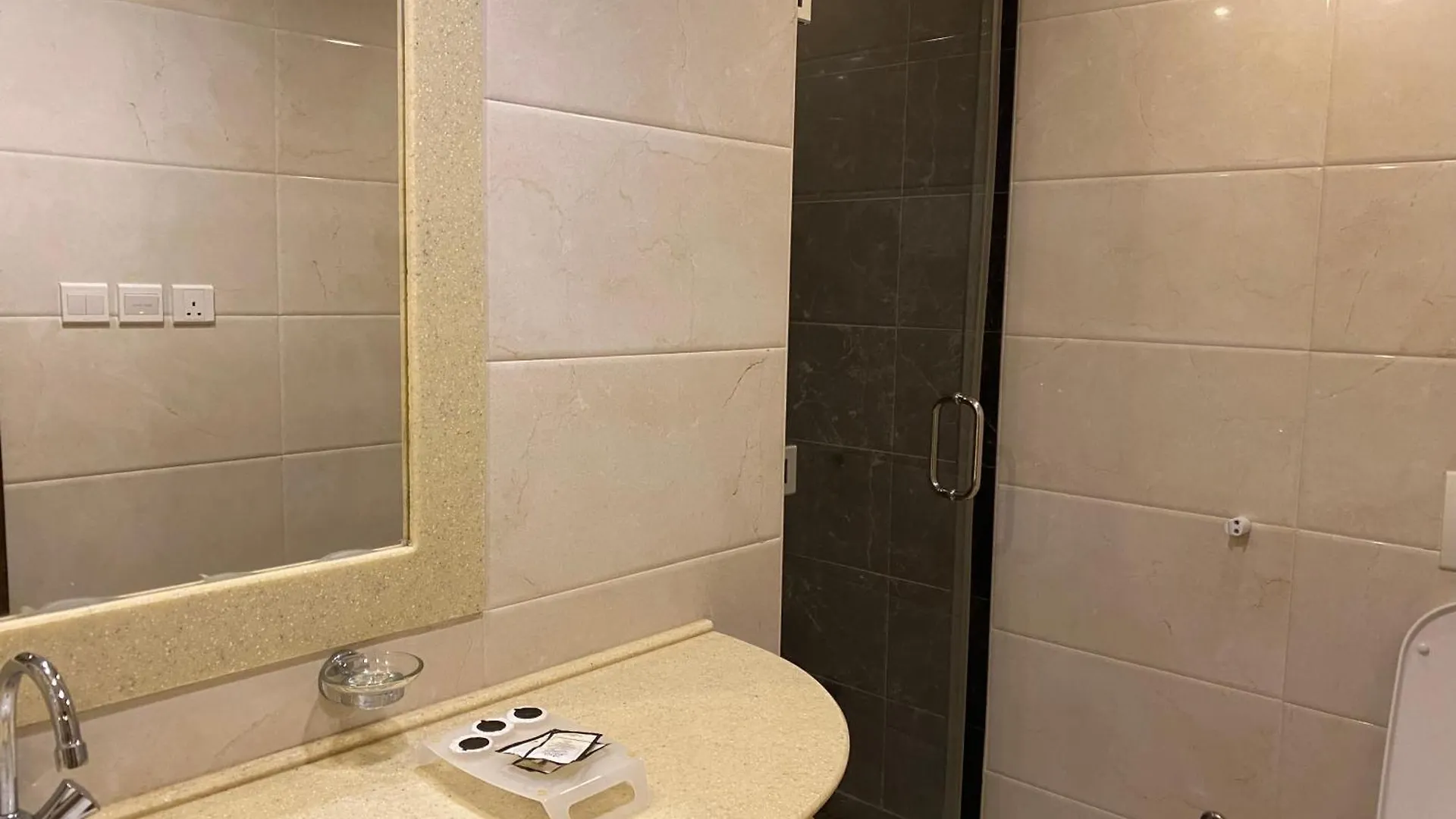 Otel فندق العزيزية توصيل للحرم Mekke